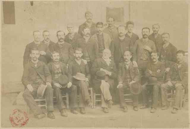 11 Fi 0434 IntituléGrève des cordonniers à Angers, octobre 1893 : membres du comité de grève.